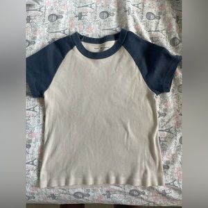 Blue ribbed baseball tee